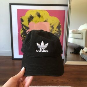 ADIDAS: LOGO HAT